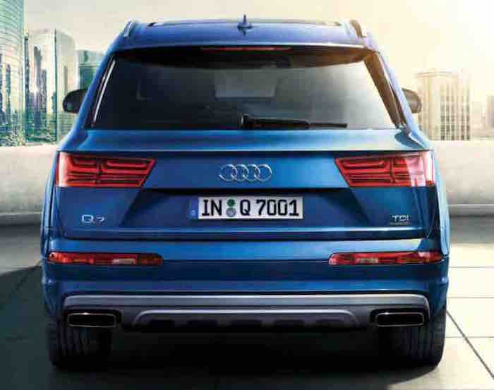 Audi Q7 Rear View