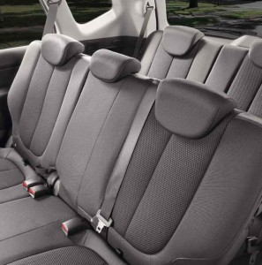 Kia Carens seating