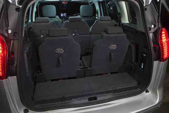 Peugeot 5008 boot view with all seats upright